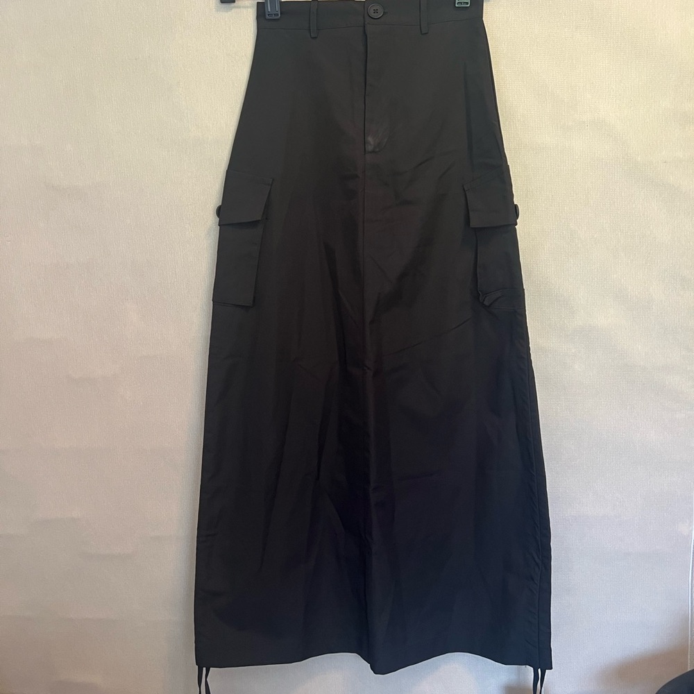 High-Rise Black Cargo Maxi Skirt with Utility Pockets